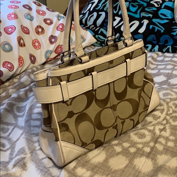 Authentic Coach Purse - Picture 4 of 6